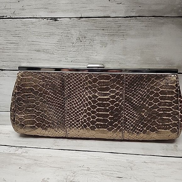 Retro Banana Republic Brown/Gold 100% Cow Leather Clutch Purse Bag - Picture 2 of 9